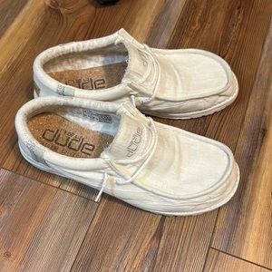 White mens Hey Dudes size 11